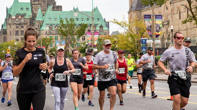 people running inn Canada Army Run