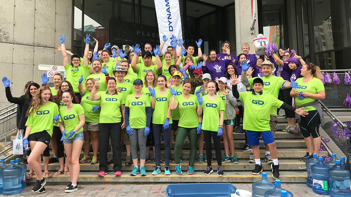 Group of volunteers at GDMS-C's water station at the Canada Army Run in Ottawa, ON.